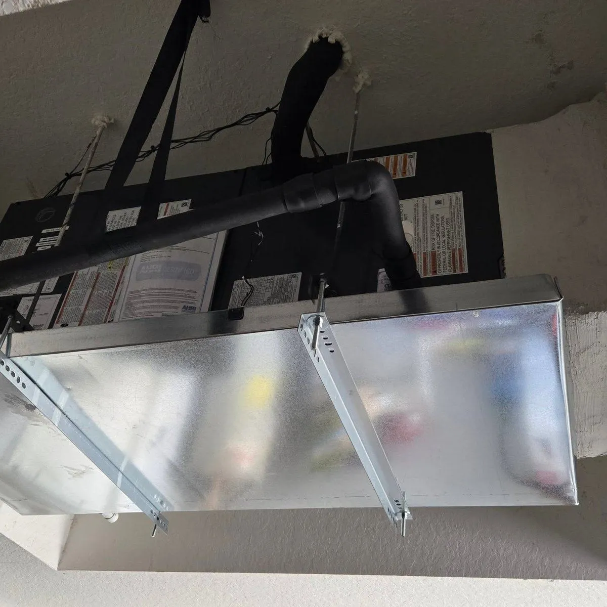 AC Freezing Up? Causes & Fixes